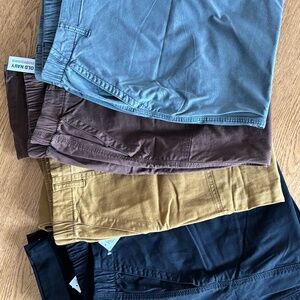 5 pairs of Old Navy Chino Pants X-Large
